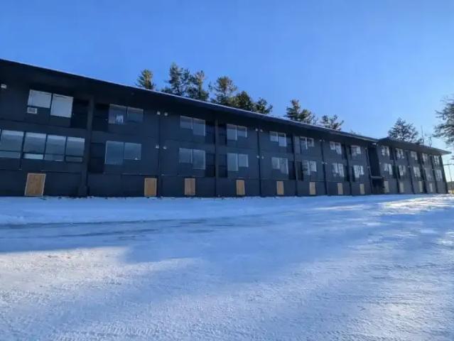 For Rent Condo Lansdowne ON DLS98706325