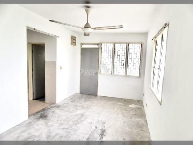 For Rent! CORNER UNIT Pangsapuri Seroja, Setia Alam Blok 7