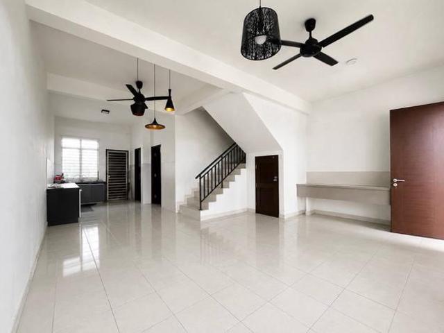 For Rent Double Storey Meranti Hillpark Puncak Alam