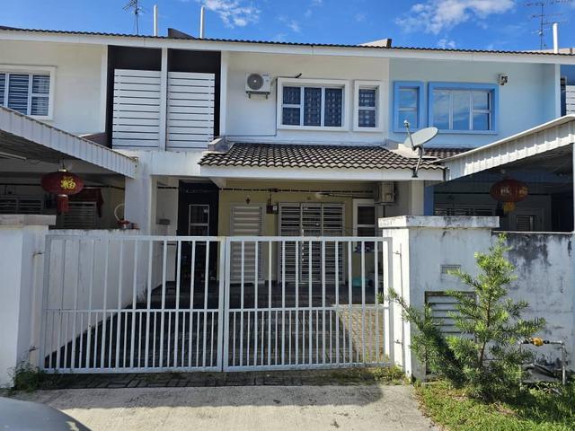 For Rent Double Storey House at Nusa Bayu Jalan Bayu 7x Iskandar Put