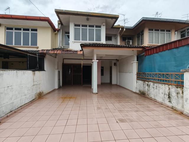 For Rent Double Storey House at Permas jaya