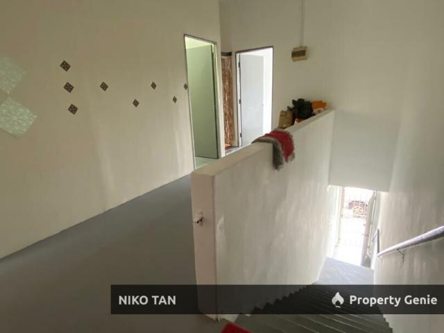 For Rent Double Storey Shoplot First Floor Jln Emas 1, Tmn Sri Skudai, 81300, Skudai, Johor