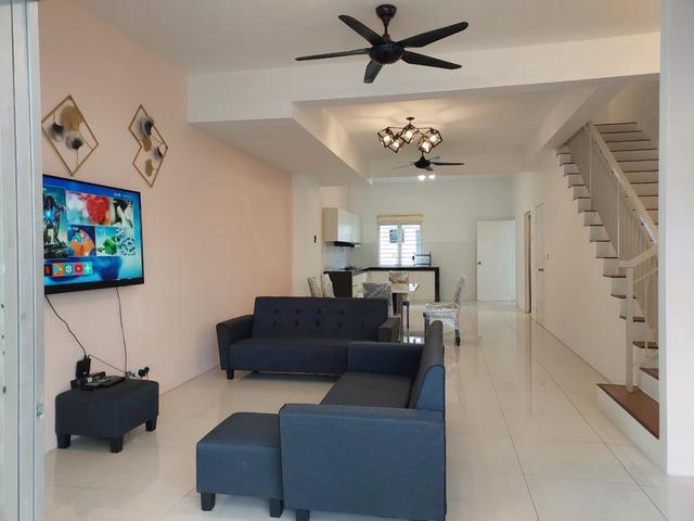 FOR RENT Double Storey Terrace House Casa Green Cybersouth