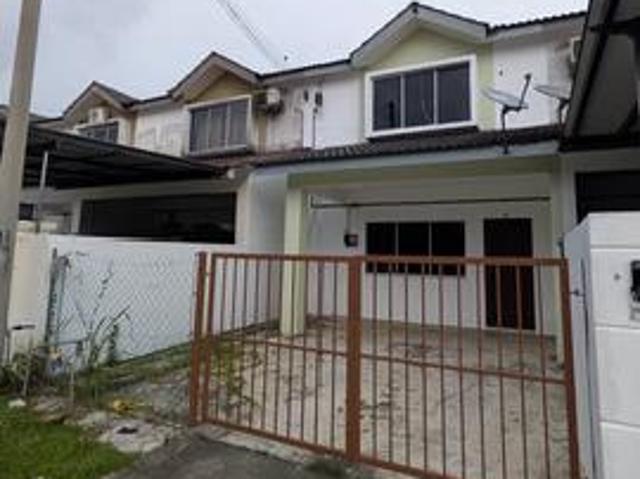 For Rent DOUBLE STOREY TERRACE HOUSE TAMAN SCIENTEX