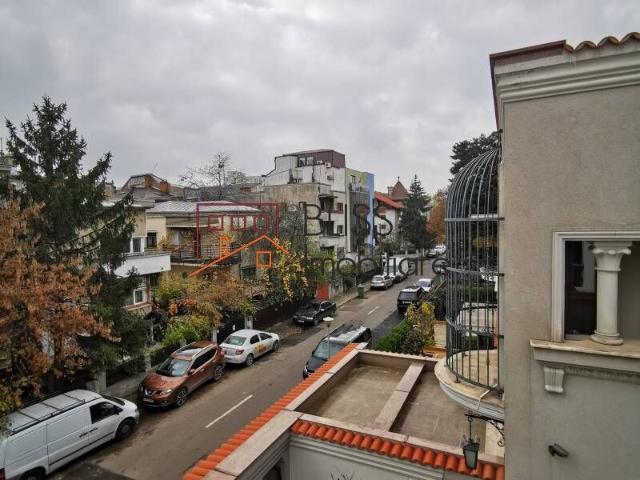 For rent Duplex 3 bedroom apartment with sauna and parking place Dorobanti Piata, Bucharest