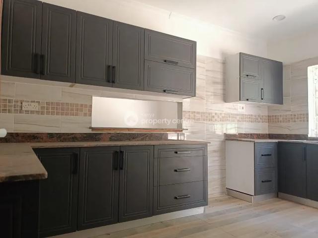For Rent: Elegant 4 bedroom Stand alone Townhouse, Gated Estate Nairobi, Rosslyn, Westlands, Nairobi | 4 Beds, 4 Baths Ref: 58062 Kenya Property Centre KPC