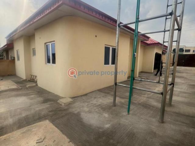 For rent: Flat & Apartment At Housing Estate, before Kolapo Ishola Gra Akobo Ibadan Oyo PID: 9PBLBW | Private Property Nigeria
