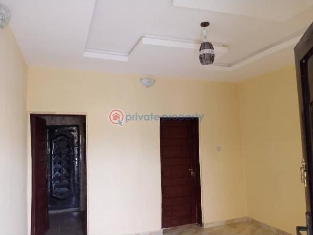 For rent: Flat & Apartment At Oloola Off Asunle Tipper Garage Akala Express Close To Odo Ona Kekere Arapaja New Garage Road Ibadan Oyo PID: 2PBLRT | Private Property Nigeria