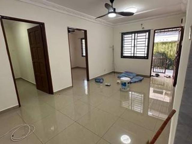 For Rent Flat Taman Cempaka Ground Floor Kempas