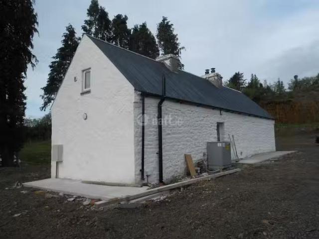 New Frank Mc Sharry House, Dergvone, Dowra, Dowra, Co. Leitrim.