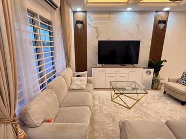 FOR RENT Fully Furnish unit SARI ALAMANDAWITH ID