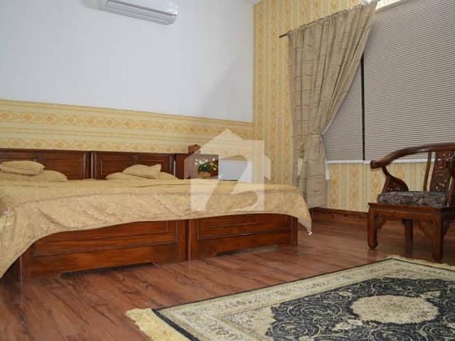 FOR RENT Fully Furnished 3 beds Upper Portion F 8/3