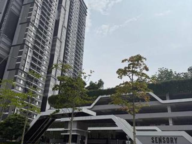 FOR RENT FULLY FURNISHED UNIT Sensory Residence Bangi 3bilik