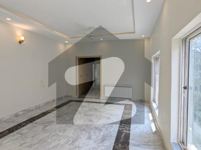 FOR RENT Fully Renovated 8 Beds Double Unit House F_6/4 F 6