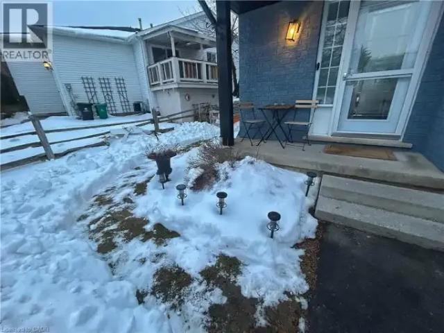 For Rent House Waterloo ON DS101042998