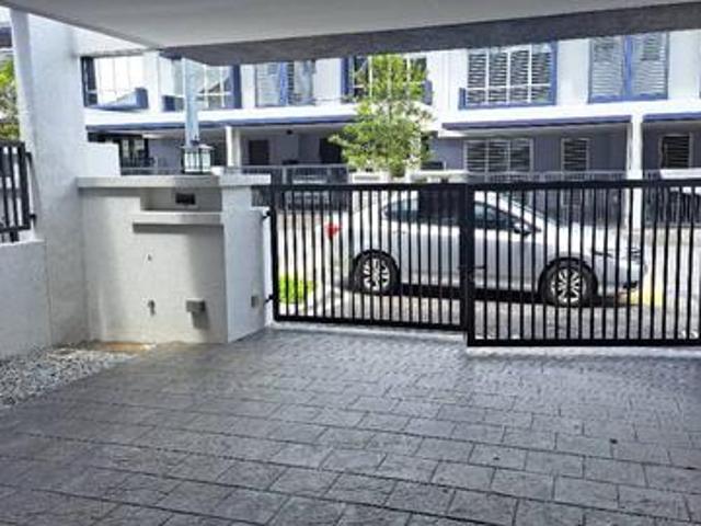 For Rent Landed in Laman Anggerik Near Nilai Impian Nilai
