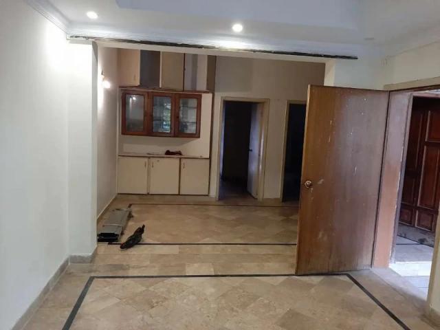 For rent Lahore Chaudhary Park ID 22397