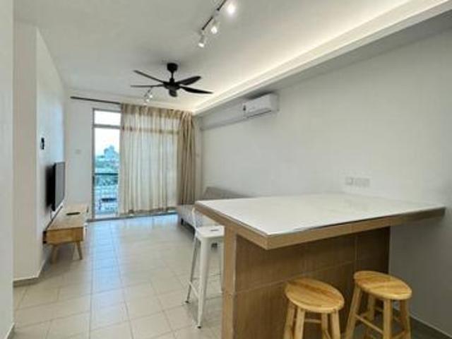 For Rent Lake View Suite Taman Mount Austin