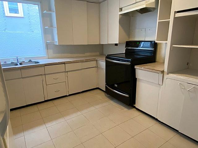 For Rent | Large 3 Bedroom 2 Bathroom Home Includes Water