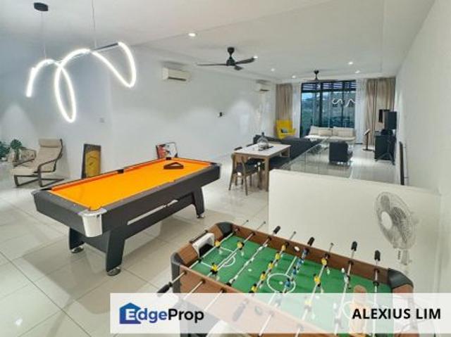 For Rent. Level 2 & 3 Town House @ Residensi Ledang, Persiaran Puteri Ledang, Iskandar Puteri, Johor