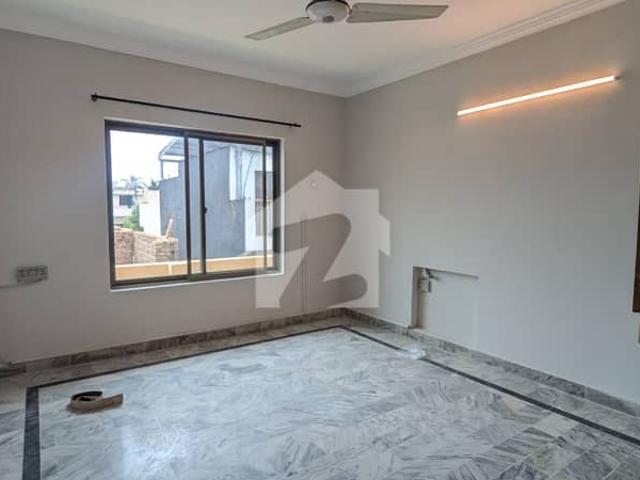 FOR RENT Livable 1 Bedroom Rooftop I 8/2