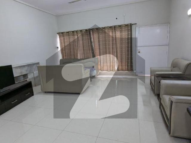 FOR RENT Liveable 4 Beds Double Storey House Only Foreigners F_8/3 F 8