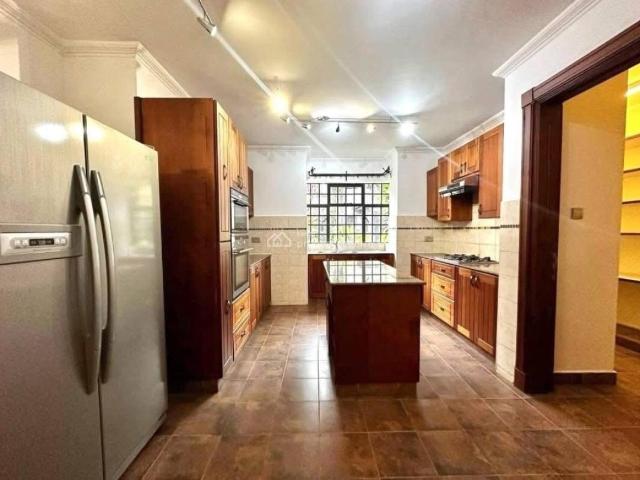 For Rent: Luxurious 4 Bedrooms, Peponi Road, Spring Valley, Nairobi | 4 Beds, 4 Baths Ref: 63422 Kenya Property Centre KPC