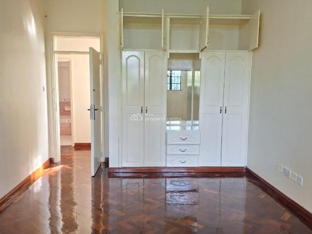 For Rent: Magnificent 4 Bedrooms House On Half Acre With Two Dsq, Mimosa, Runda, Westlands, Nairobi | 4 Beds Ref: 64090 Kenya Property Centre KPC