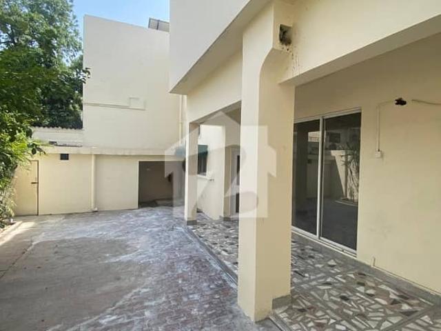 For Rent Main Cantt 2 Kanal House 4 Bedrooms