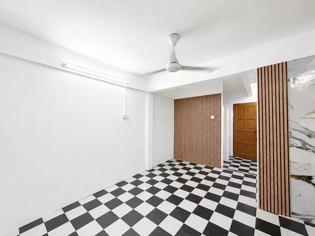 FOR RENT Mount Austin Double Storey Low Cost House