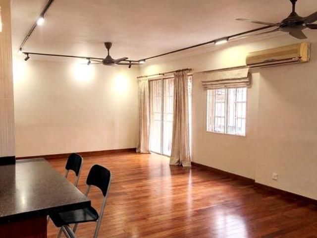 FOR RENT DIRECT OWNER Home with Beautiful Lake View