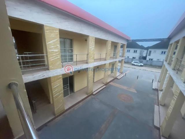For rent: Office World Bank Port Harcourt Road Owerri Imo PID: 3PCPYK | Private Property Nigeria