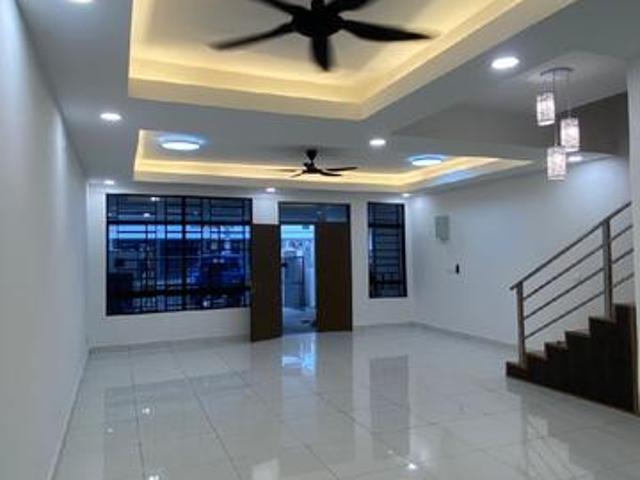 For rent parklane villa phase 1 2 storey terrace intermediate