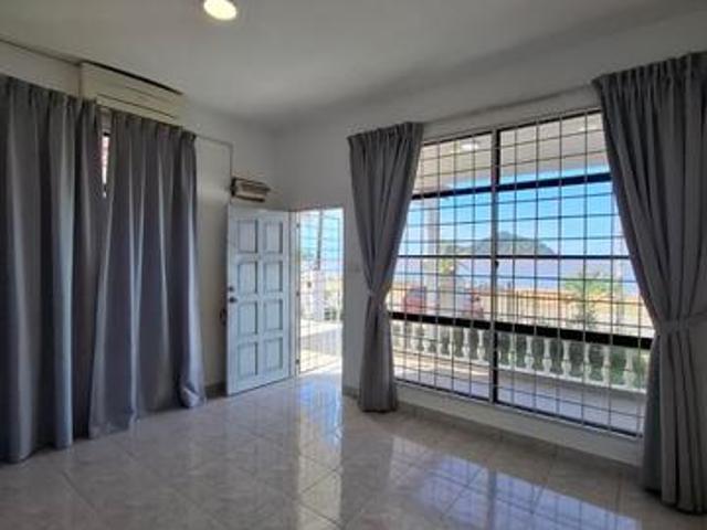 FOR RENT SemiD unit Seaview