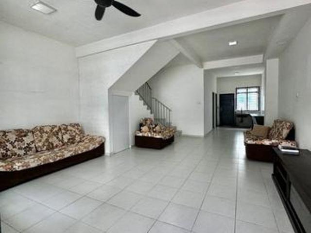 For Rent Senai Scientex Utama Double Storey House Near AirPort