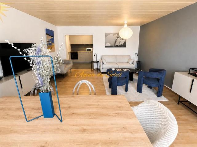 To rent by the month this cozy and large studio in the center of Crans
