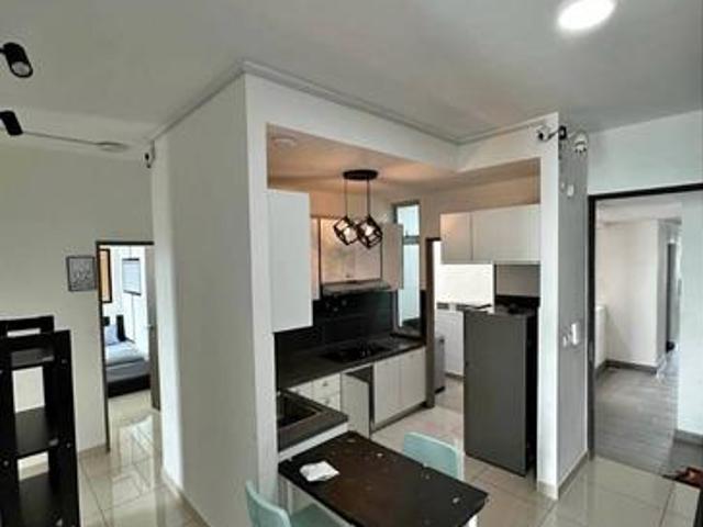 For Rent SKS Habitat ApartmentLarkin Junction SUPER SPECIAL 5 Bedroom
