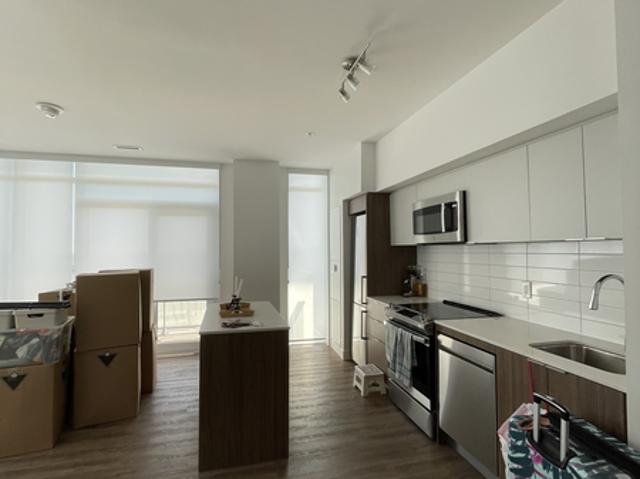 For Rent Shared Living/roommate Toronto ON DS100180456