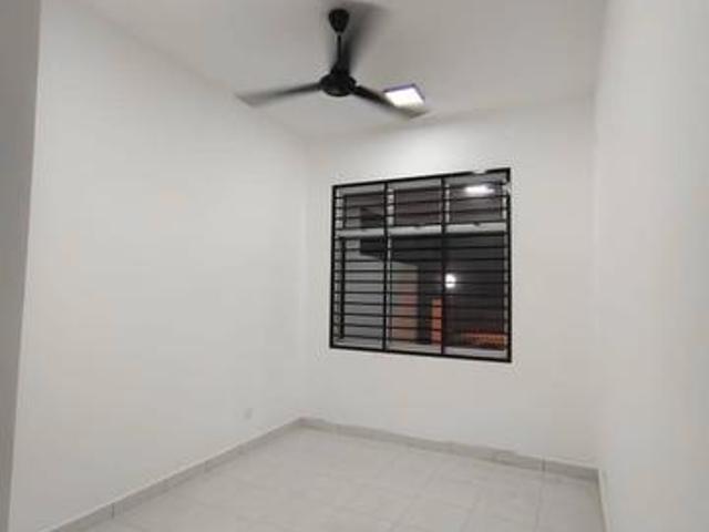 For Rent Single Storey Jalan Murai 2 Bandar Putra Kulai