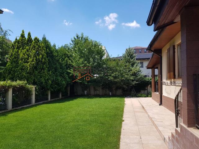 For rent Spacious 4 Bedroom Villa with Private Garden Complex Traian, Iancu Nicolae, Bucharest / Ilfov