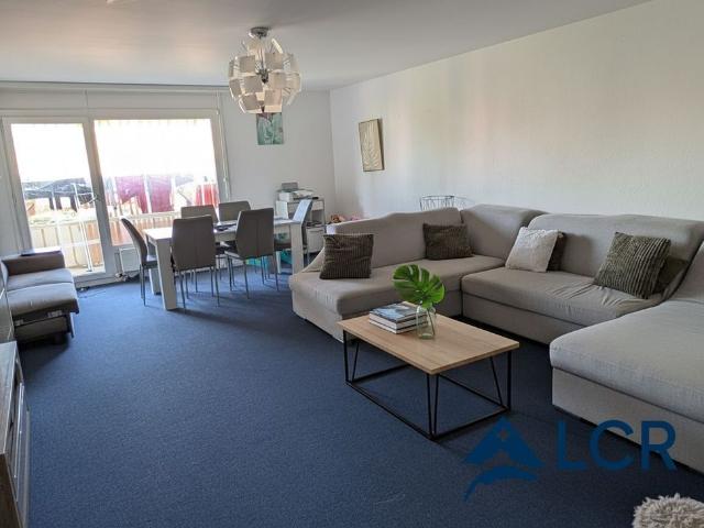 For rent spacious 4.5 room apartment with balcony Fribourg
