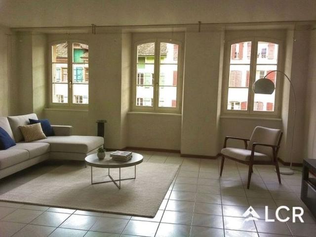 For rent – Spacious 4.5 room duplex with free view in Landeron NE