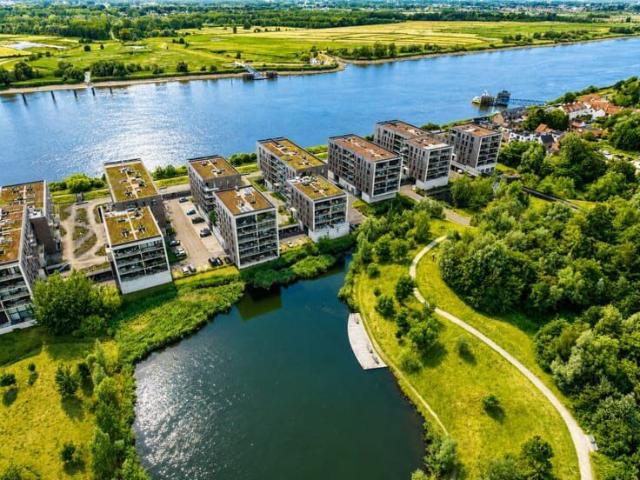 For rent: spacious, luxurious apartment 95 m² with beauti