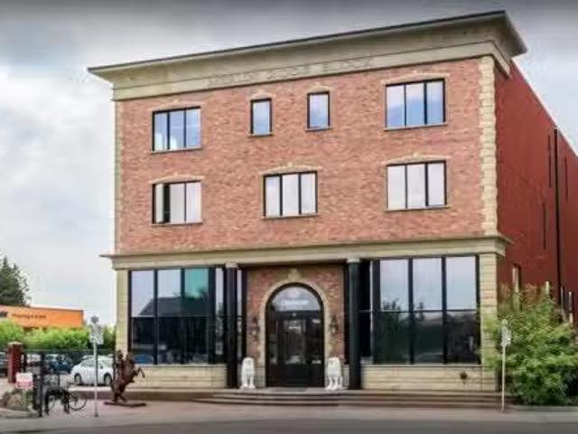 For Rent! Street Se, Calgary, AB, T2G 3E1 commercial for lea.