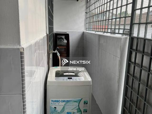 For Rent Stutong Tiarra 2 Apartment Location: Stutong Baru Rental: RM 1,500. 2 Bedrooms 1 Bathrooms Fully furnished Block A, Level 6 Minimum 1 Year Contract