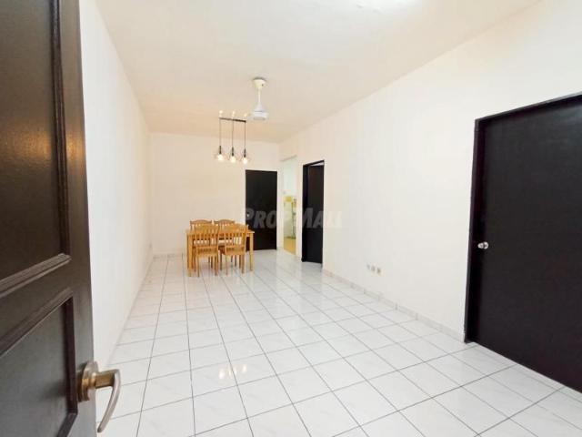 FOR RENT | Sunway PJ Mentari Court Apartment | Newly Painted | 1 Covered carpark + 3 motorcycle with access card