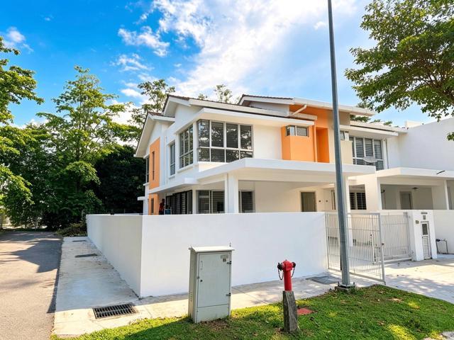 FOR RENTAL CORNER LOT TAMAN TTDI GROVE 5 DHANIA KAJANG New PAINTING