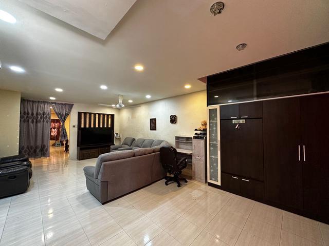 For RentKulai Bandar Putra Jalan Nuri Double Storey Terrace House
