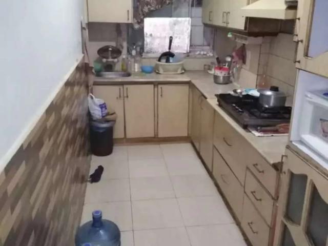 For Urjent Rent. In Haroon Royal City. Karachi Gulistan e Jauhar Block 17 ID 16423