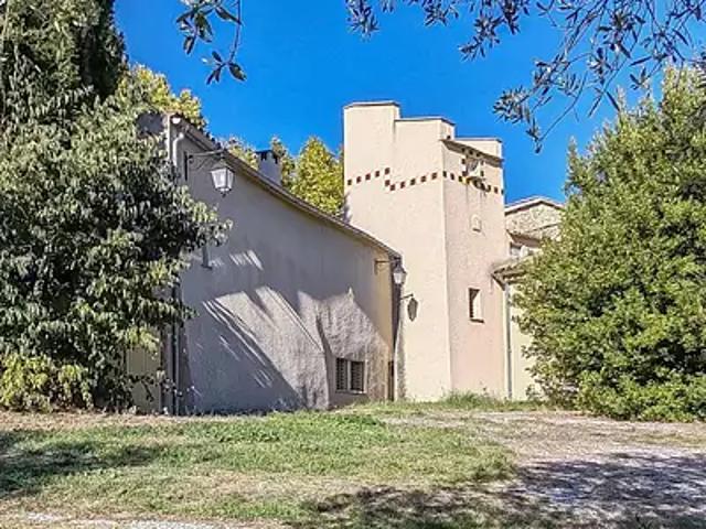 Forcalquier 04300 Achat / Vente divers 15 pièces piscine terrasse
